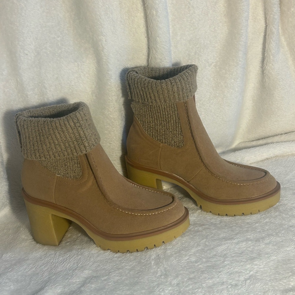 Stylish Tan Ankle Boots